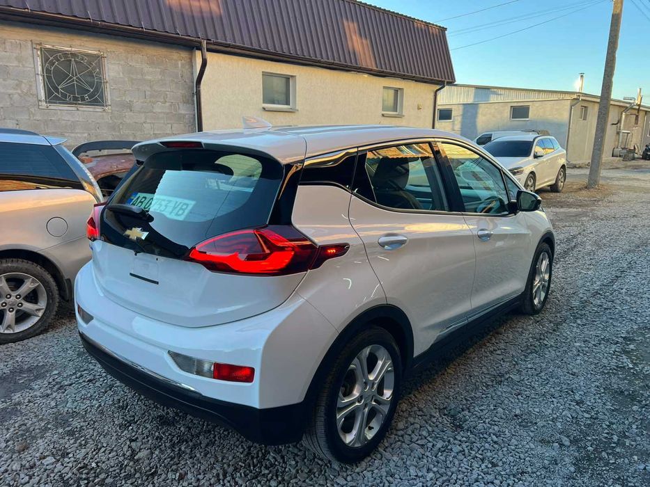 Шевроле БОЛТ EV  гарна та надійна автівка