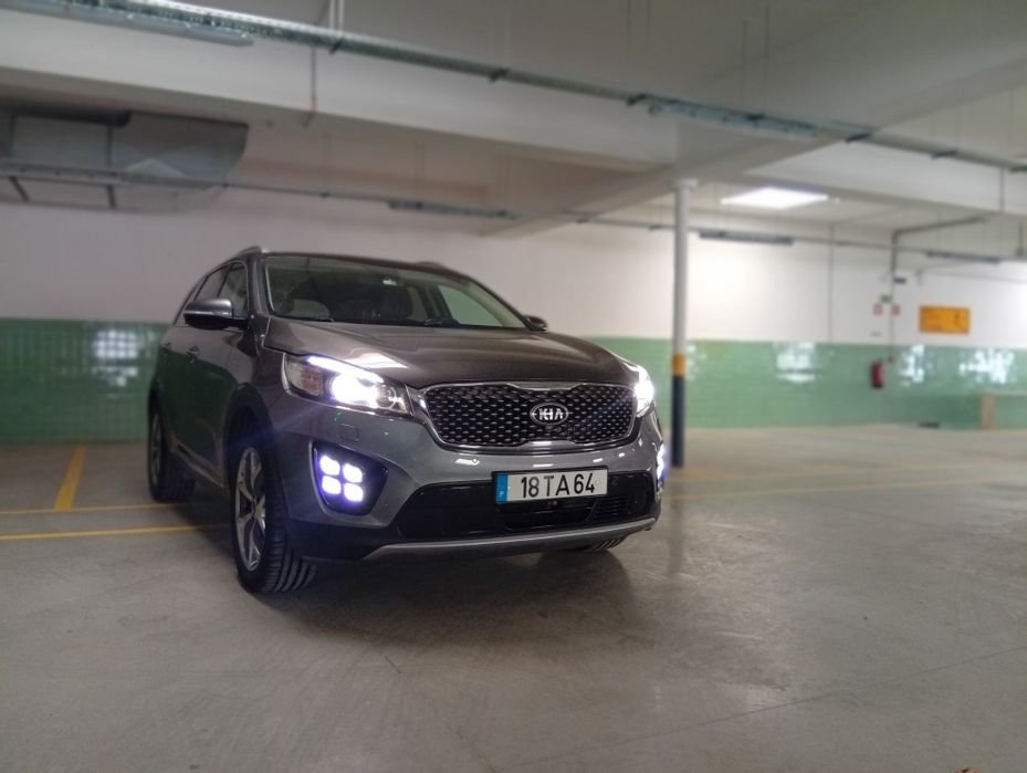 Kia Sorento  2.2 crDI ano 2017 caixa automática  7 lugares