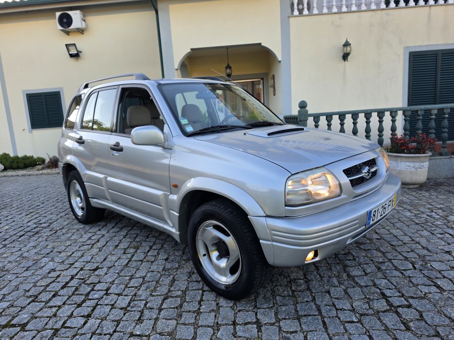ÚNICO DONO DESDE NOVO, Suzuki grand vitara 2.0 D A/C  ano 2000 como novo  possivel retoma para facilitar o negócio