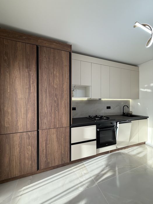 Продаж!Вишукана,дизайнерська 2к квартира біляТЦ Арсен Івано-Франківськ