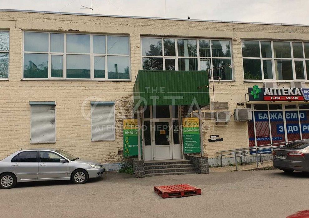 Продаж комерційної нерухомості, вул. Солом'янська, ціла будівля - Вид 2