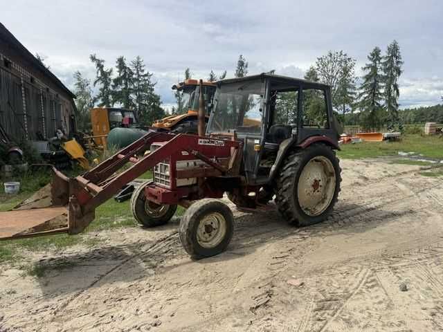 Case International 533 .3-cyl.  z ładowaczem quick . sprowadzony z Holandii. nie renault zetor