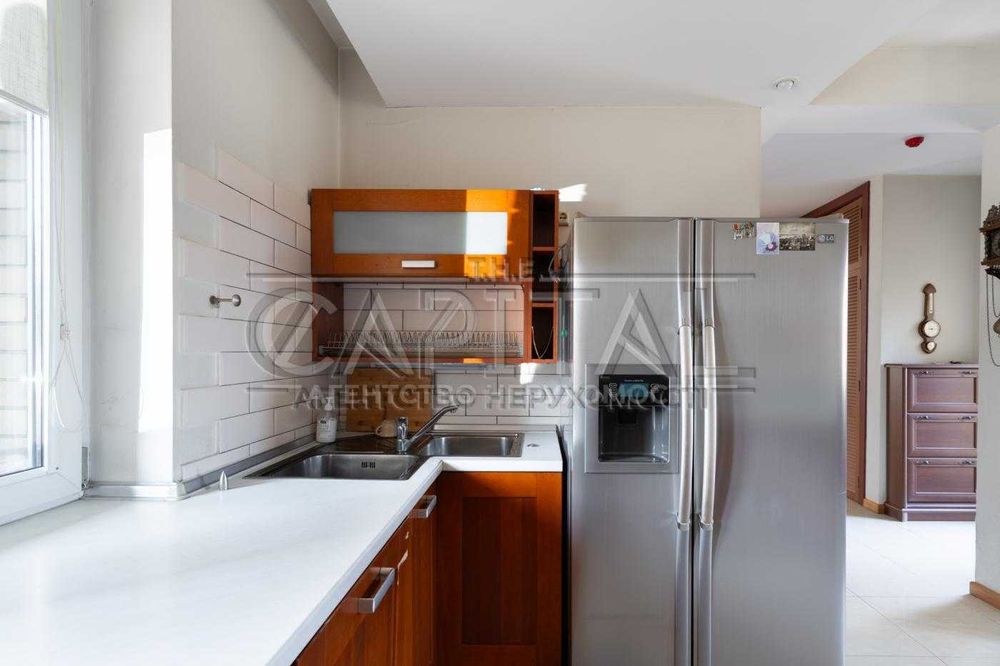 Оренда Таунхаус 170м2 котеджне містечко біля озера КОЗИН