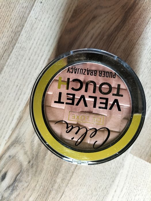 Puder brązujący Celia