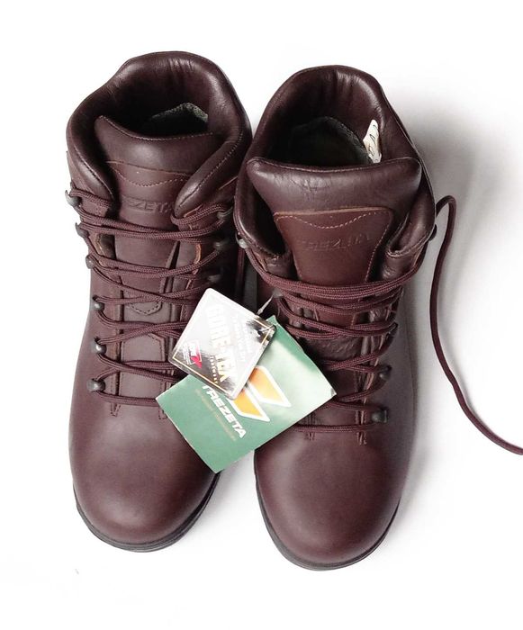 Buty TREZETA  43 eu 9 uk wkaldka mierzona 28 cm trekkingowe Skóra NOWE