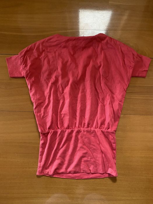 T-shirt vermelha com brilhantes e desenhos liu.Jo menina 3 anos