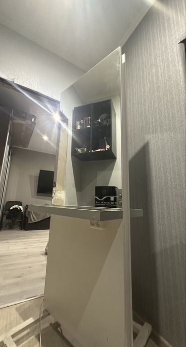 Перукарське дзеркало | Парикмахерское зеркало | Стійка перукарська