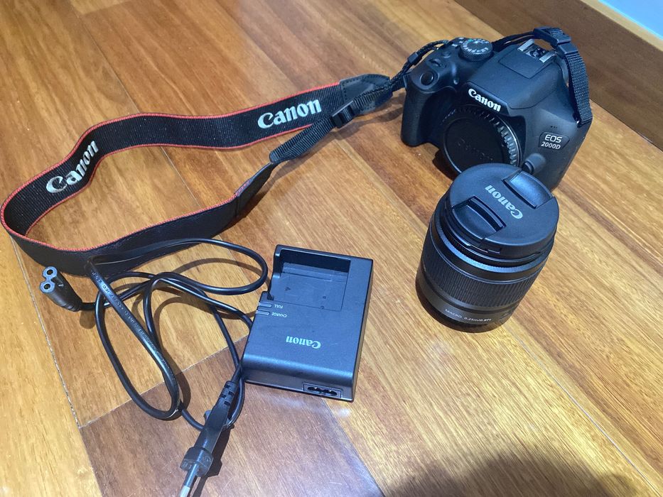 Câmara digital CANON EOS 2000D + 18-55 mm f/3.5-5.6 DC (APS-C)64552858265345121