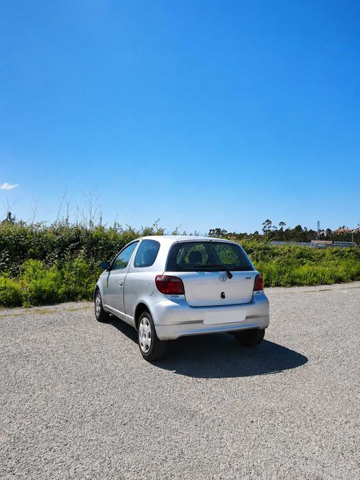 Vendo Toyota Yaris 2002