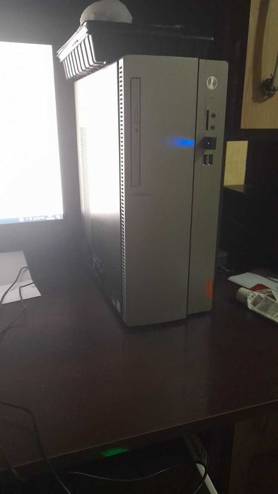 Lenovo ideacentre 510 / i3-6100 / 16 Гб DDR4/ 2Gb видео /500 Гб HDD