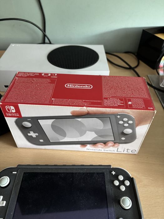 Nintendo switch lite