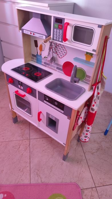 Cozinha IKEA com acessórios