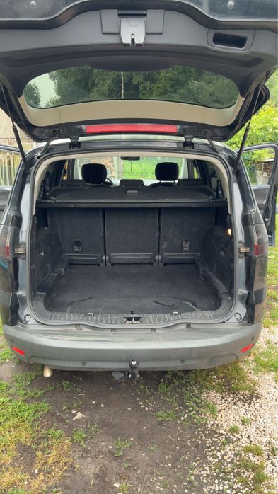 Ford s max bus van