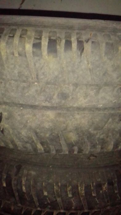 Продам колеса та диски 4 шт у хорошому стані ціна за все 4000 грн