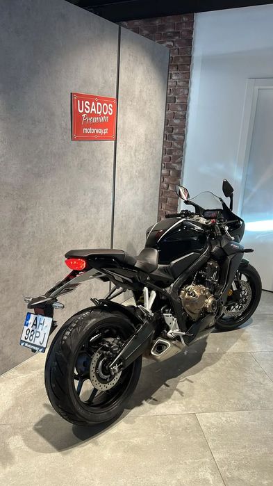 Honda CBR  CBR650R