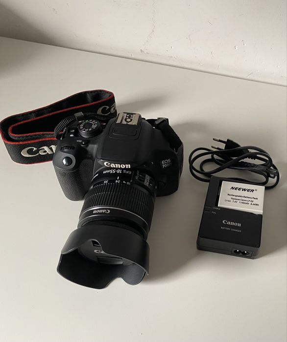 Canon 700D com 3 objetivas e mochila