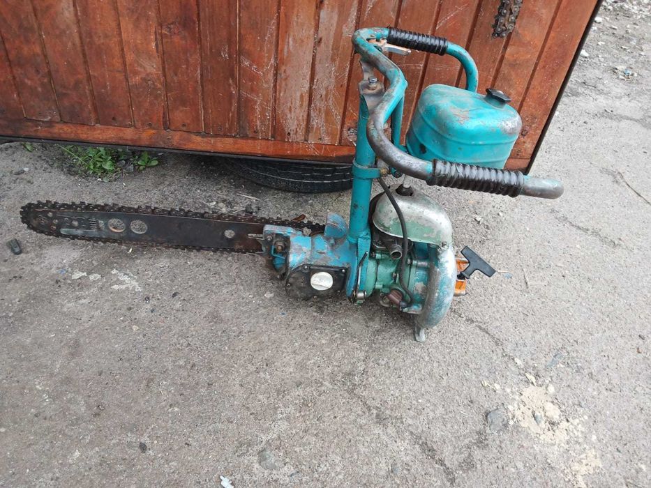 Продам бензопилу Дружба