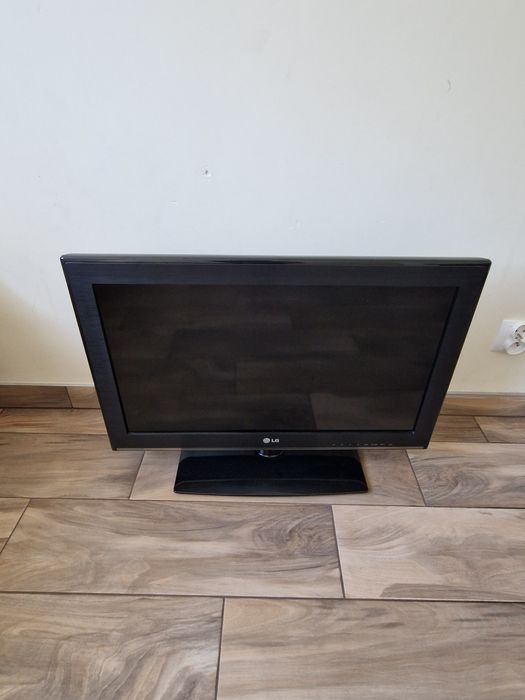 Telewizor LG około 25cali