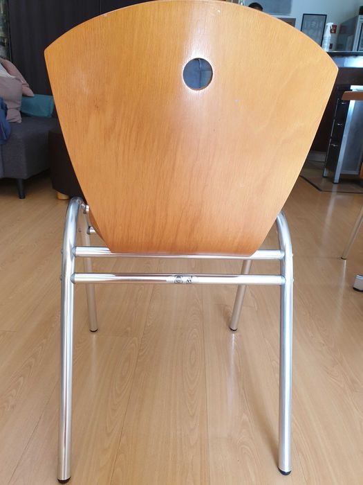 Cadeiras para cafe ou restaurante