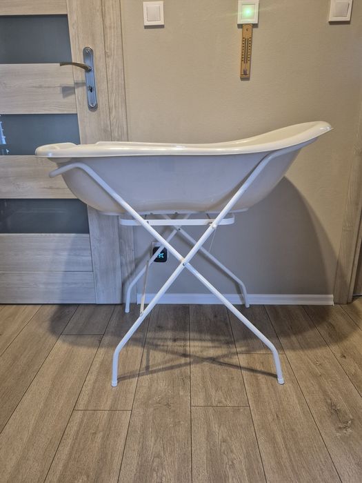 Wanienka ze stelażem