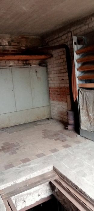 Продам гараж АК 27 Півци.