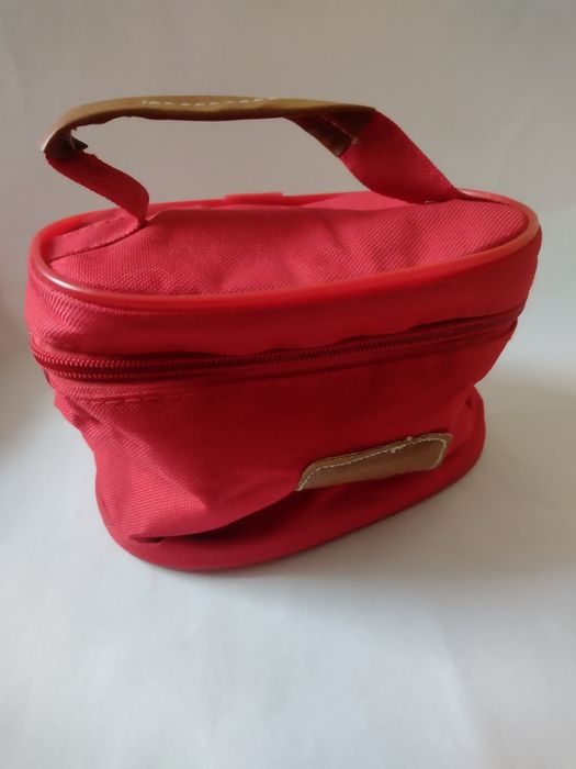 Kosmetyczka podróżna yves Rocher