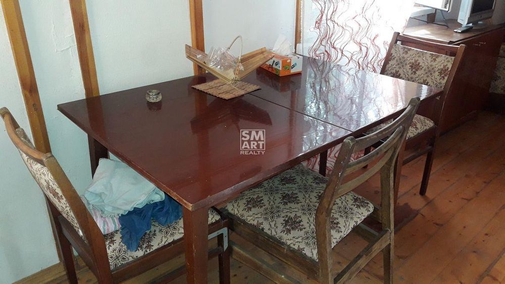 Продам будинок зі всіма комунікаціями, піччю і укриттям над Канівським