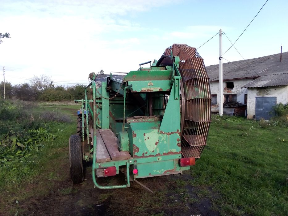 Картоплекомбайн.