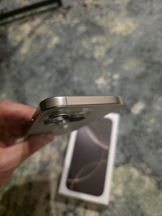 Iphone 16 pro 256 gb ідеальний заблокований