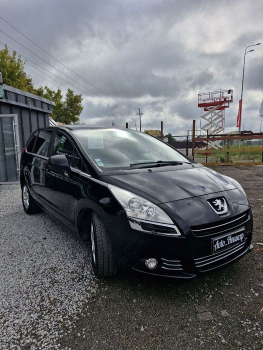 продам Peugeot 5008