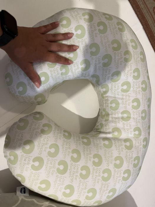 Bomba e almofadas amamentação