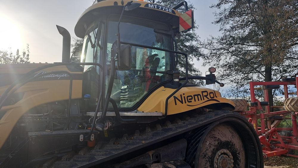 Cat Challenger mt775e