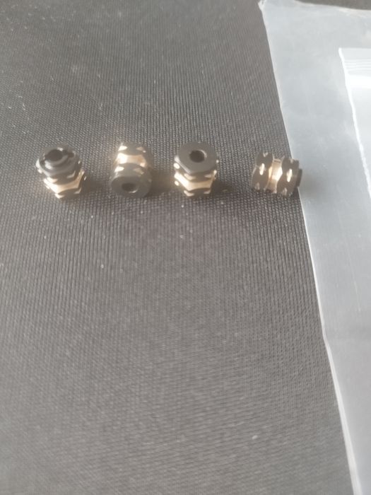 Axial SCX 24 Hexy (7mm) 1cm poszerzenia Nowe Mosiężne złote