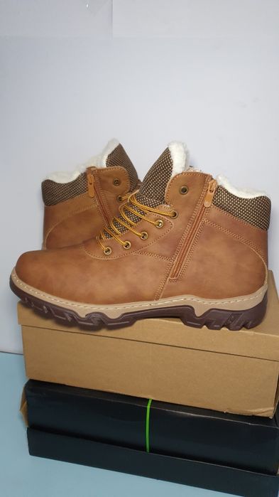 Buty nowe męskie zimowe w modnej kolorystyce Rozmiar 44