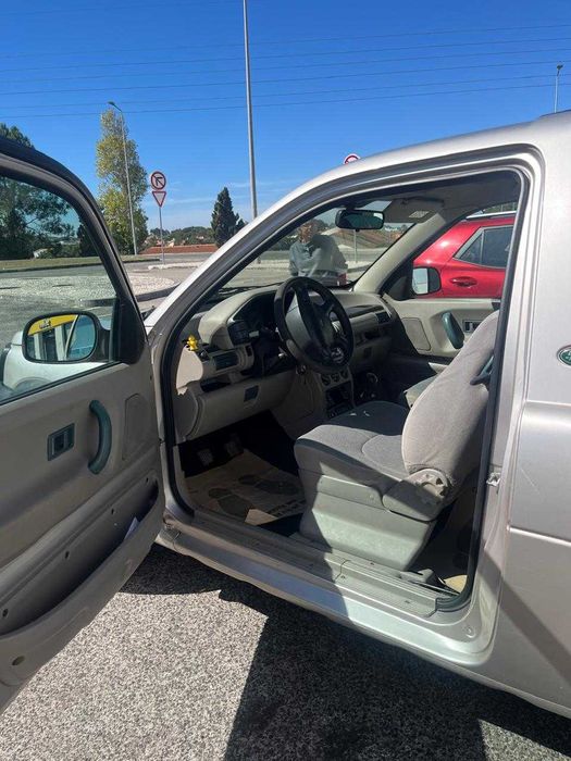 Land Rover em excelente estado