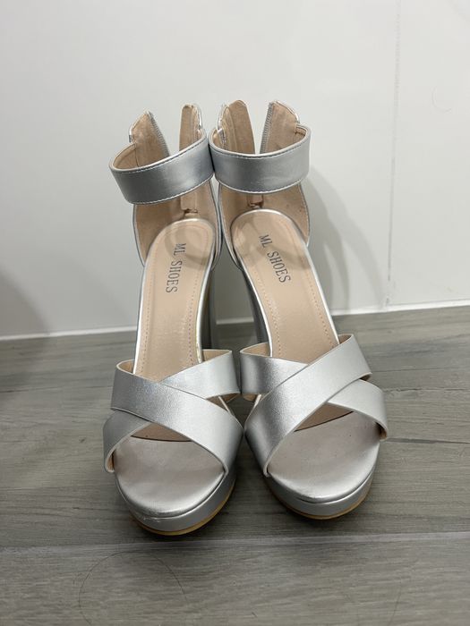 Sapatos prateados ML Shoes