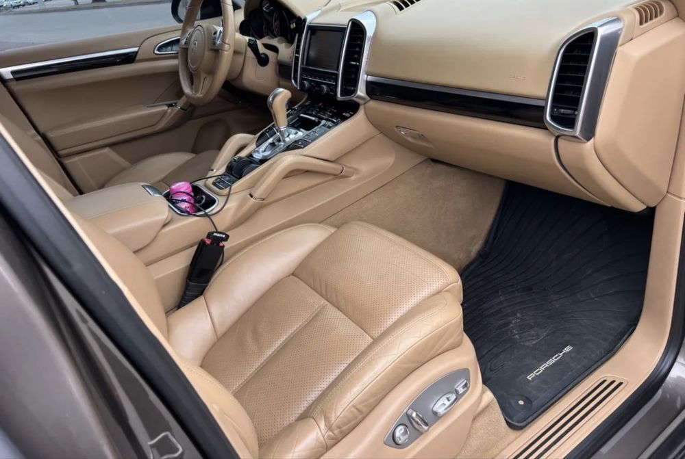 Porsche cayenne 2013 3.6