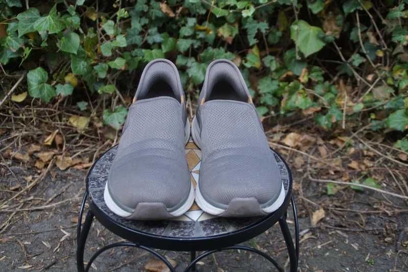 Skechers Slip-Ins roz.43