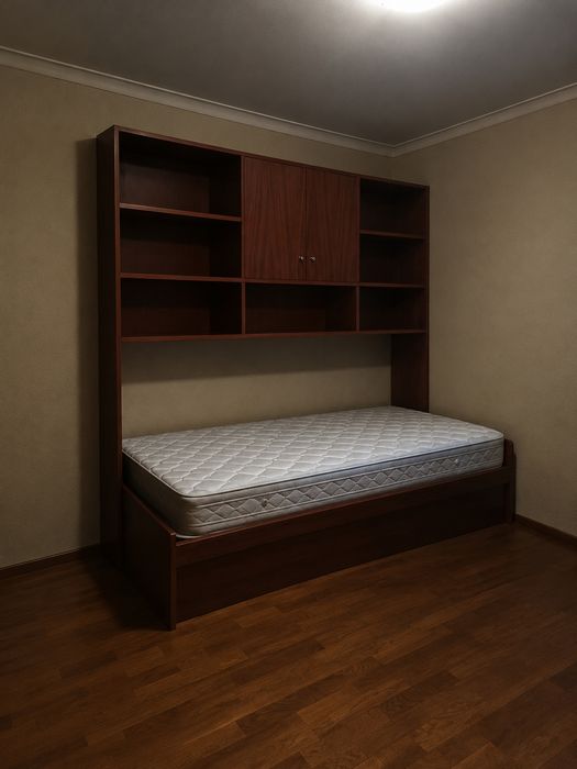 Cama de solteiro com cama extra inferior