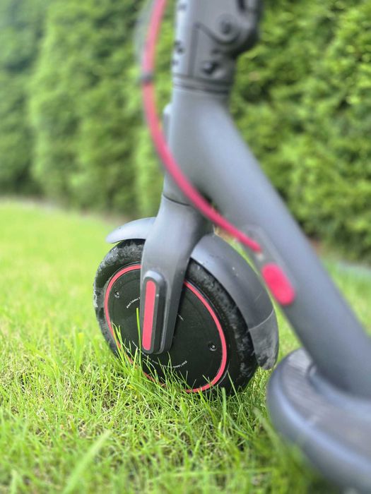 Xiaomi Electric Scooter 4 Pro NE + Ładowarka