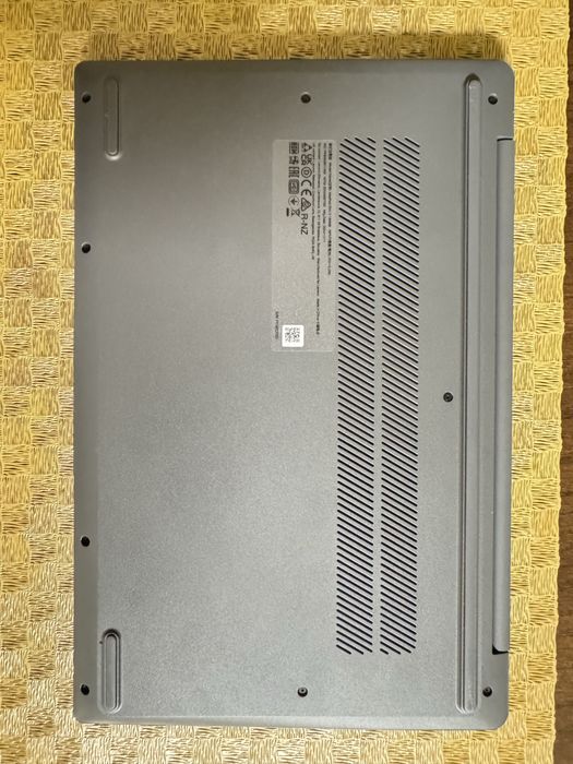 Lenovo ideapad slim 3 14ian8