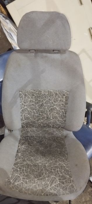 Сиденье правое пассажирское ланос,сенс в отличном  состоянии