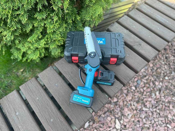 Пила цепная аккумуляторная makita. Электропила. Електропила. Веткорез