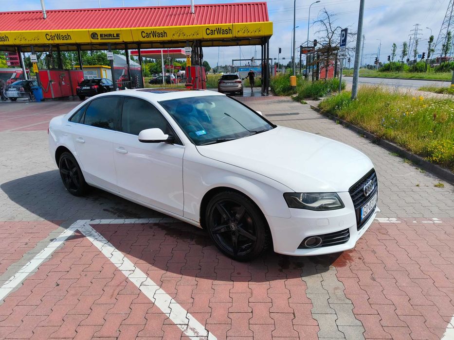 Samochód Audi a4 b8