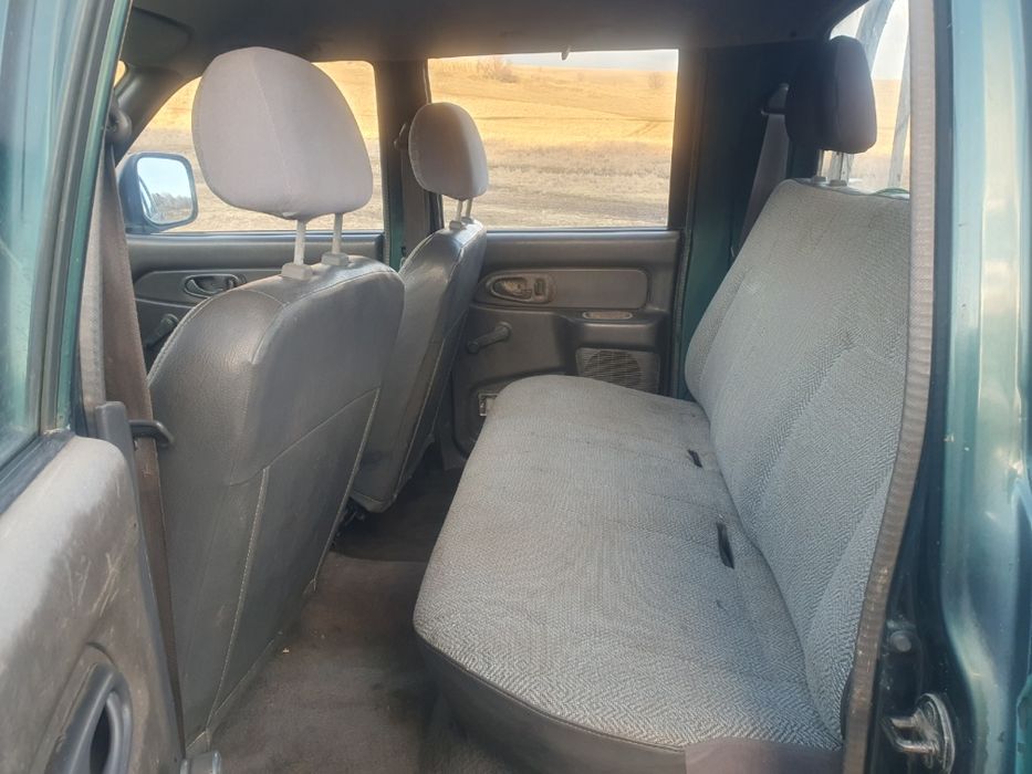 Міцик Л200, лівий руль, на повному бойовому