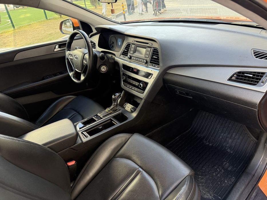 Продам Hyundai Sonata 2016 год автомат