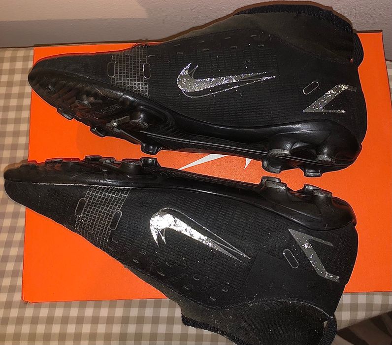 Chuteiras Nike Mercurial Jr. Superfly 8 Club FG - Tamanho 38