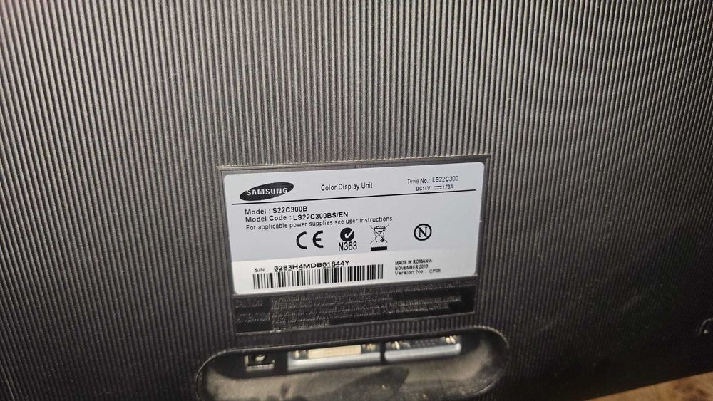 Monitor Samsung S22C300B FullHD