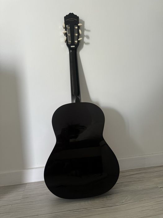 Gitara akustyczna