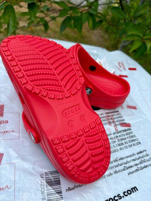 Дитячі крокси Crocs Baya червоні 32 р, 33р дуже гарні крокси дитячі
